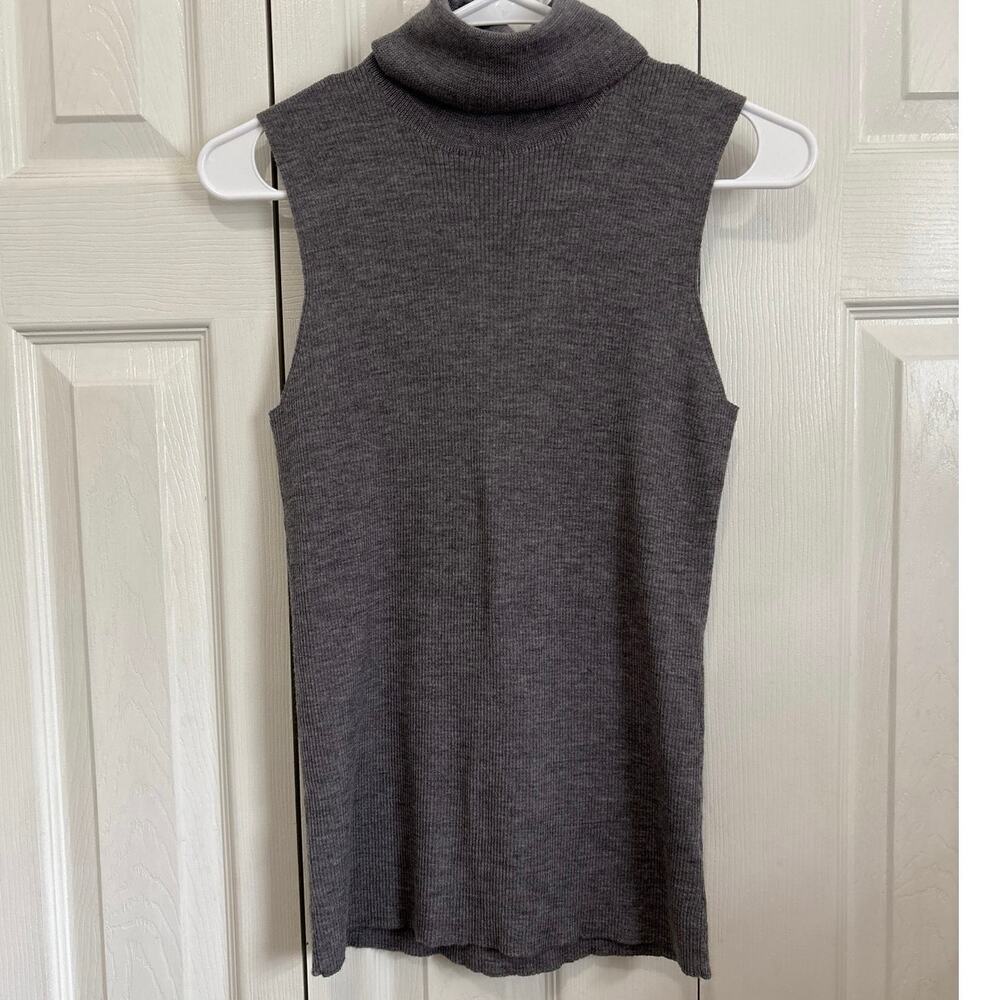 Classiques Entier gray soft cozy merino wool sleeveless turtleneck sweater large
